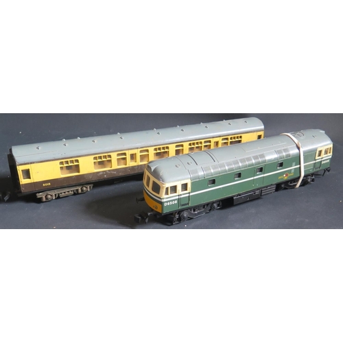 236A - A Lima O Gauge Class 33 D6506 and Passenger Coach for Spares and Repairs.