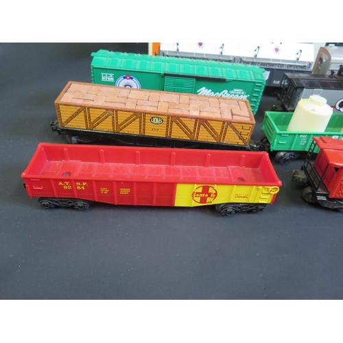 249 - A Collection of O Gauge Lionel Rolling Stock including 3 metal made and two boxed plus one K-Line. M... 