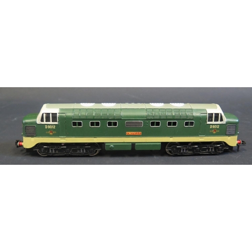 256 - A Hornby Dublo OO Gauge Deltic Type Class 55 Diesel Locomotive 