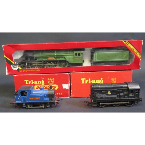 259 - Three Hornby and Tri-ang OO Gauge Locomotives including Hornby R855 L.N.E.R. Flying Scotsman, Tri-an... 