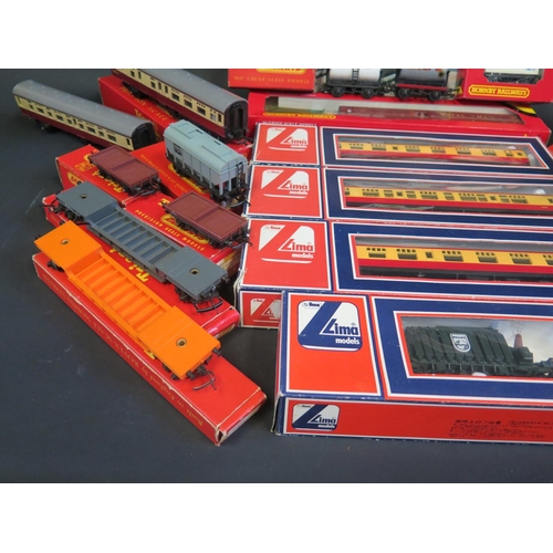 262 - A Collection of Hornby, Lima and Tri-ang OO Gauge Railway Cars and Rolling Stock etc. mostly boxed.