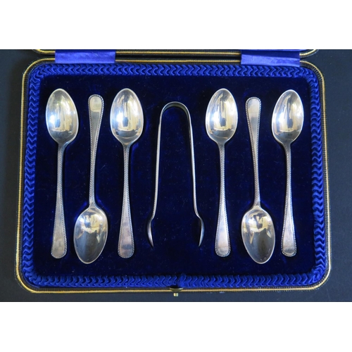 56 - A Cased Set of George V Silver Teaspoons with Sugar Tongs, Sheffield 1911, JR, 100g