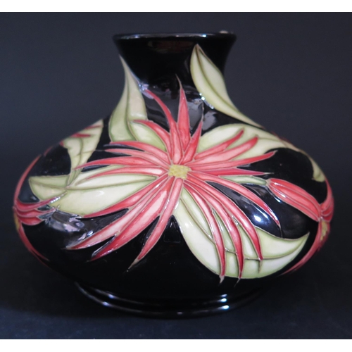 140 - A Modern Moorcroft Limited Edition Floral Decorated Vase by Sian Leeper 2002, 48/50, 10.5cm, cost £1... 
