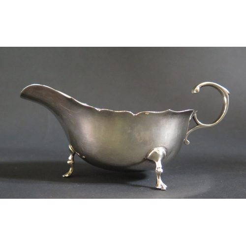 1025 - A Modern Silver Sauce Boat, Birmingham 1989, E&Co., 13,5cm, 82g