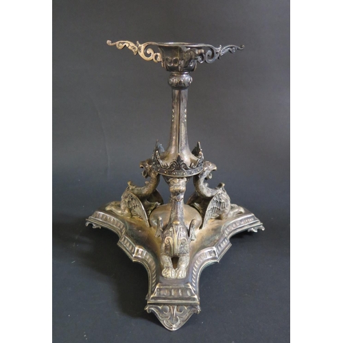 1042 - A Victorian Electroplated Silver Table Centrepiece , 19cm tall