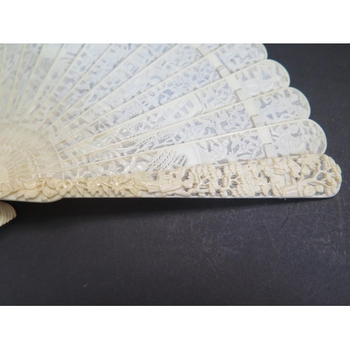 1175 - A 19th Century Chinese Carved and Pierced Ivory Brisé Fan, the ribs with approximately 60 divisions ... 