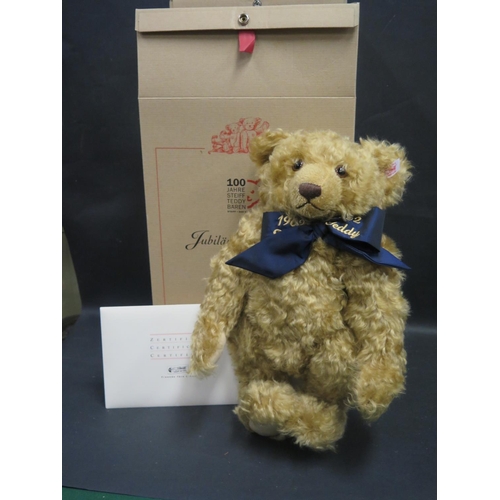 1578 - A Steiff Juliaums 44cm Teddybear, no. 3143, boxed with COA