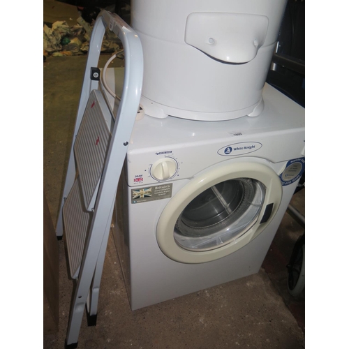 1600 - A White Knight Tumble Dryer