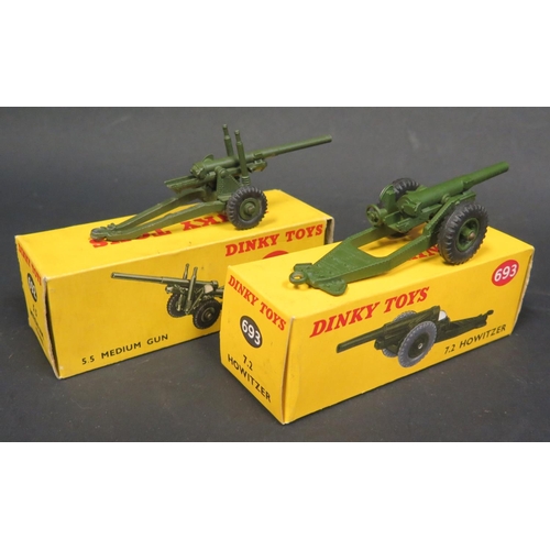 198 - A Dinky No. 692 5.5 Medium Gun and No. 693 7.2 Howitzer. Excellent in good/excellent boxes with pack... 