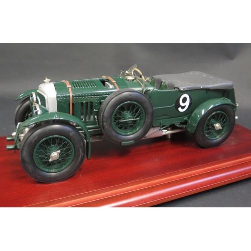 232b - A 1:12 Scale Blueprint Models 'The Blower Bentley' 1930 4.5 Litre Supercharged Bentley No. 27 of onl... 