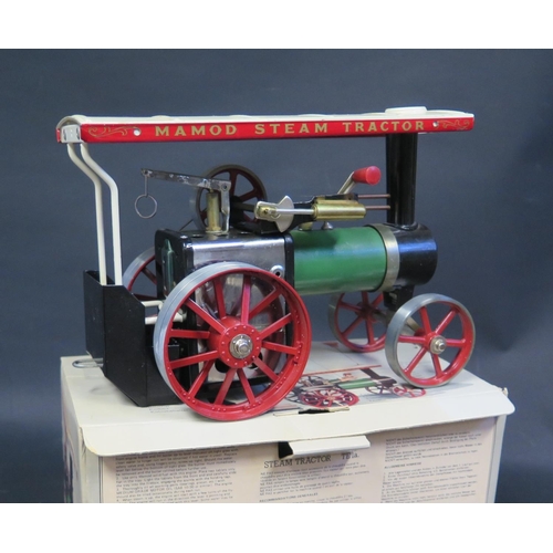 235 - A Mamod TE1A Traction Live Steam Engine. Appears Excellent (untested) in box.