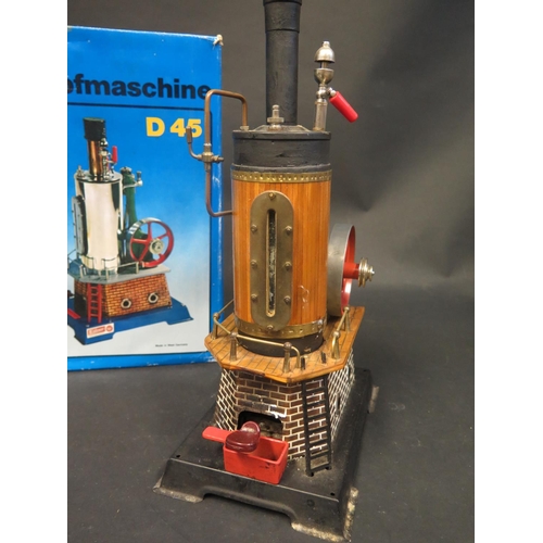 236b - A Wilesco D45 Dampfmaschine Steam Engine Boxed. Appears in very good condition (untested).