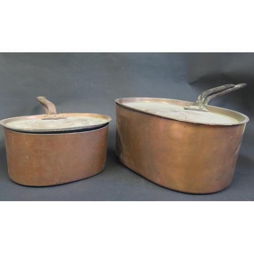 366 - A Pair of 19th Century Oval Copper Saucepans with covers, largest 38cm diam.
PHONE BID