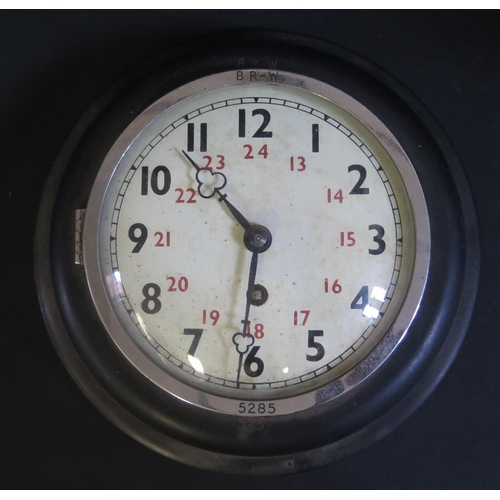 423 - A British Railways Western Region Wall Clock, bezel stamped 5285 and 5237 below and to the back, 23.... 