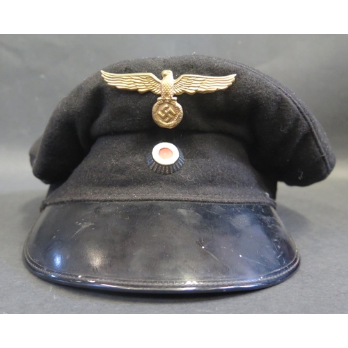 498 - A WWII German Kriegsmarine Cap, various stamped marks inside