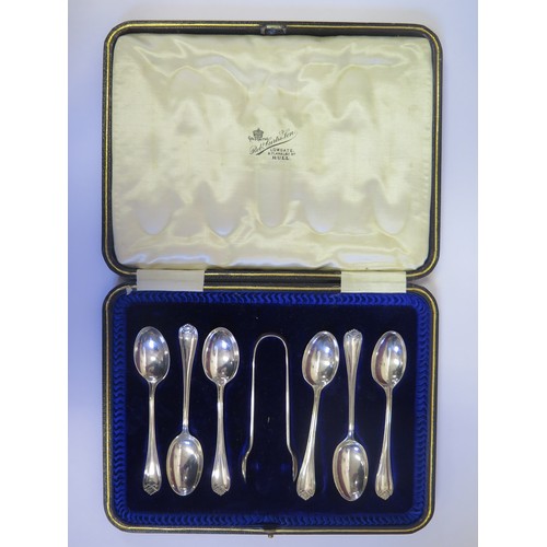 1050A - A Cased Set of Edwardian Silver Teaspoons with Sugar Tongs, Sheffield 1906, Cooper Brothers & Sons, ... 