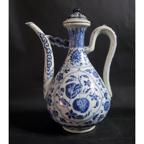 1017p - A Chinese Republican Period Blue and White Porcelain Ewer painted with foliate work, 34cm high