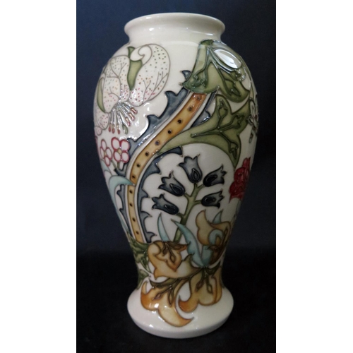 1154 - A Modern Moorcroft Golden Lily Ivory Vase, 46/10, Rachel Bishop Catalogue, 1994, 26cm. Crazed