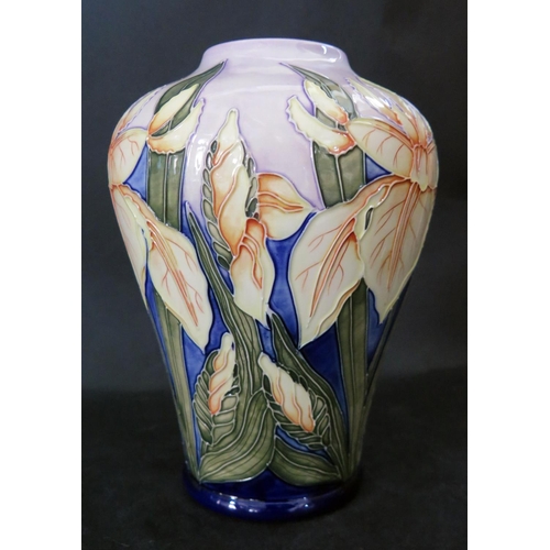 1182 - A Modern Moorcroft Windrush Vase, 576/9, Debbie Hancock catalogue, 2001, 21cm