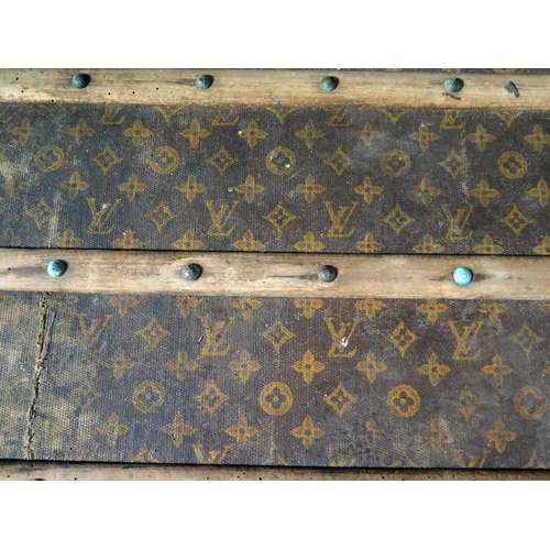 1399 - A Louis Vuitton Trunk, 90(w)x58(h)x53(d)cm