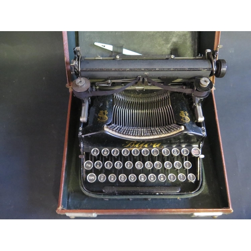 1588 - A Bijou Typewriter in original case