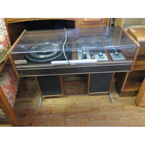 1646 - A DECCASOUND Comact 3 Stereo with Speakers