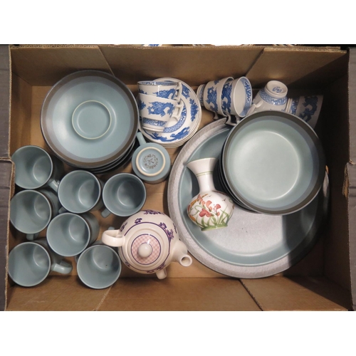 1668b - A Large Selection China Dinner Ware including , The Worcester Hop, Arrow Stone, Royal Stafford, etc.