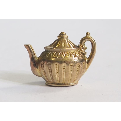 264 - A 9ct Gold Teapot Charm, 2.2g