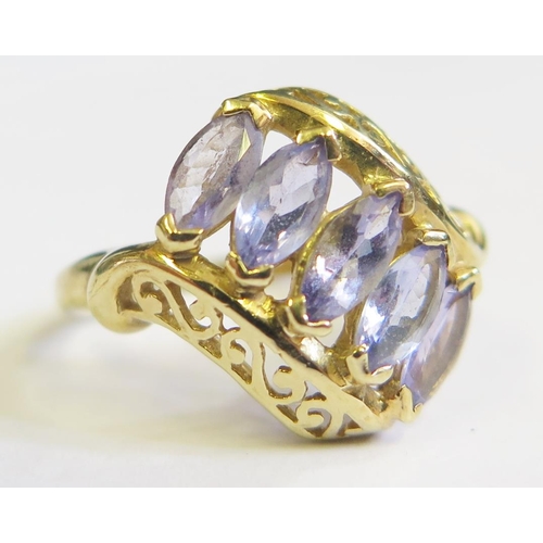 291 - A 9ct Gold and Amethyst Ring, size P, 3.4g