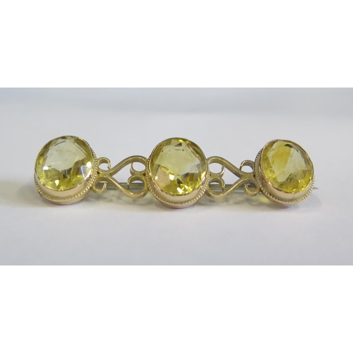 331 - A 9ct Gold and Citrine Brooch, 54mm, 7.8g