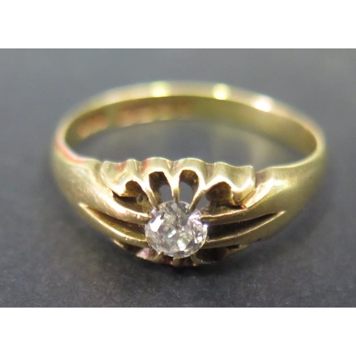 392A - An 18ct Gold Diamond Solitaire Ring, size U.5, 5g. EDW .25ct. Damage on one facet