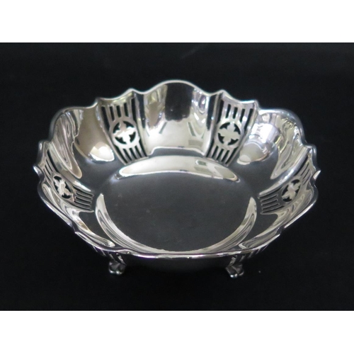 567 - A Silver Bonbon Dish, Birmingham 1917 or 42, J.G LTD, 8.5cm diam., 39.5g