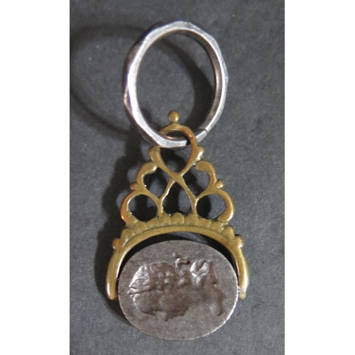 708 - An 18th Century Masonic Swivel Seal Fob, 32mm (without keyring)