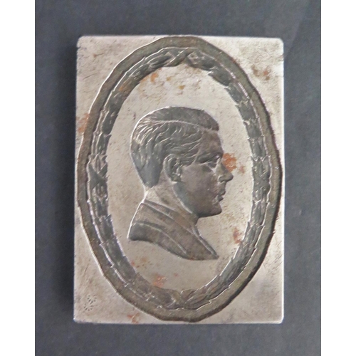 555 - A Steel Book Plate bearing the bust of Edward VII? bordered by a wreath, 71x51mm