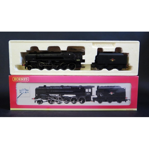 1020 - A Hornby OO Gauge R 2105B BR 2-10-0 Class 9F Locomotive 