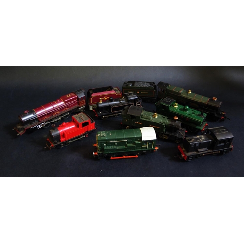 1029 - Eight OO Gauge Tri-ang and Lima Locomotives