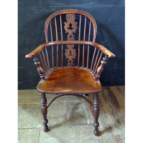 1409 - A 19th Century Elm and Yew Windsor Chair