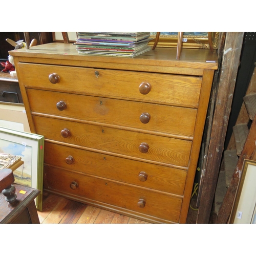 1497 - An Early 20th Century Oak Chest of Drawers, 118(w)x112(h)x52(d)cm