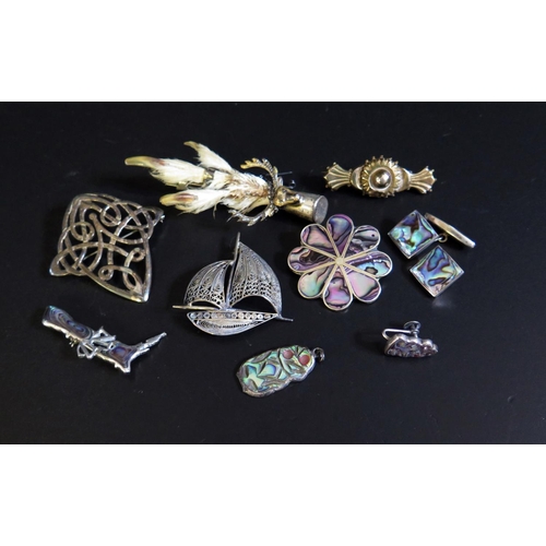 161 - A Selection of Vintage Jewellery including grouse foot brooch