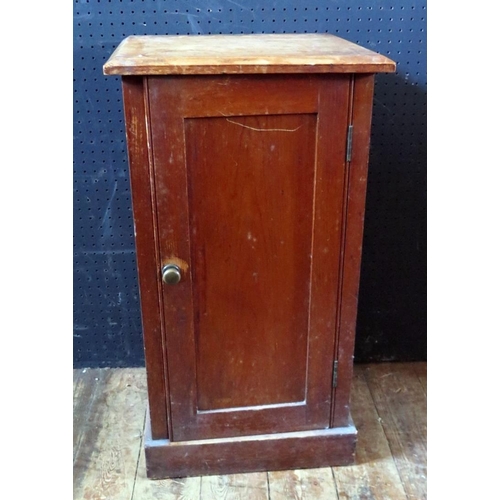 1532 - A Pine Bedside Cupboard