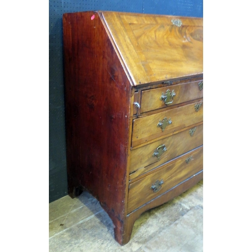 1534 - A Georgian Mahogany Bureau,99(w)x99(h)x50(d)cm