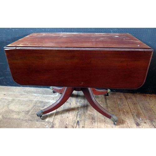 1564 - A 1th Century Mahogany Pembroke Table with quadruped base