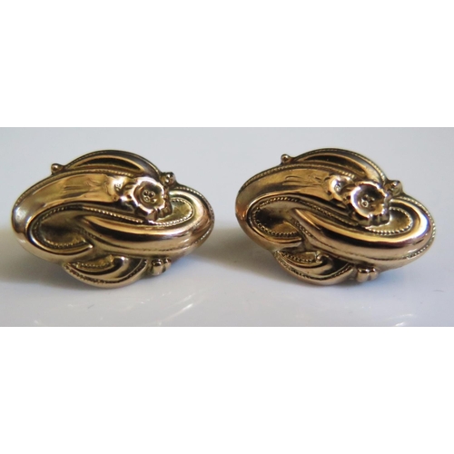 210 - A Pair of Antique Gold Earrings, 2.1g