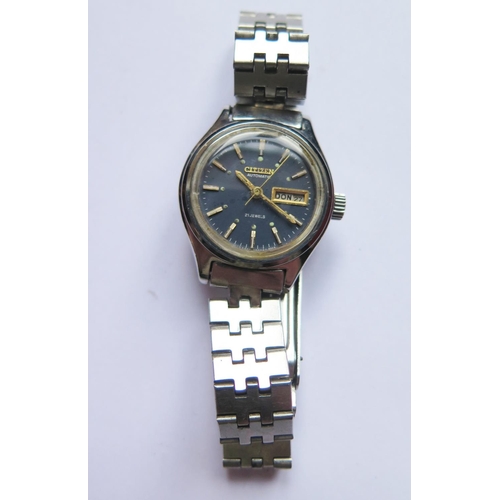 378 - A Ladies CITIZEN Automatic Wristwatch, running