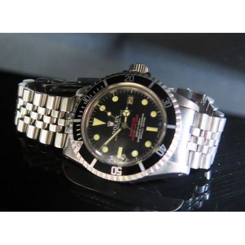 393 - A ROLEX Oyster  Sea Dweller Submariner Automatic Gent's Wristwatch, Ref: 1570 movement no. D815208, ... 