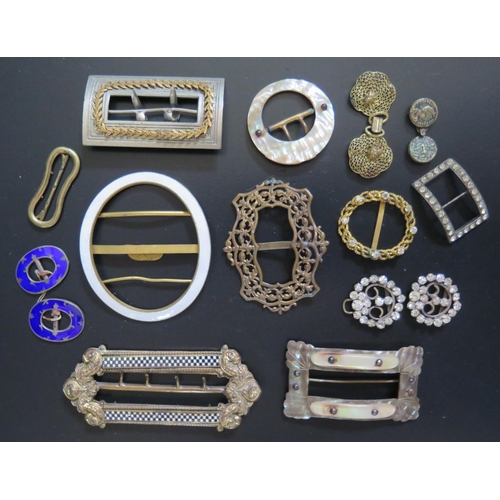 572 - A Collection of Vintage Buckles