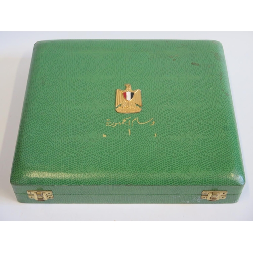 750 - Egypt _ Order of The Republic 1st Class Cased Set of Insignia. Some loss to enamel