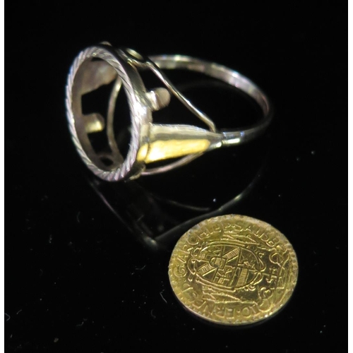 112a - An Egyptian Gold Coin Ring, 4.4g