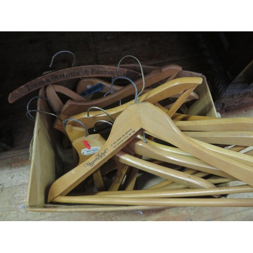 1465a - A Selection Of Vintage Wooden Advertising Coat Hangers