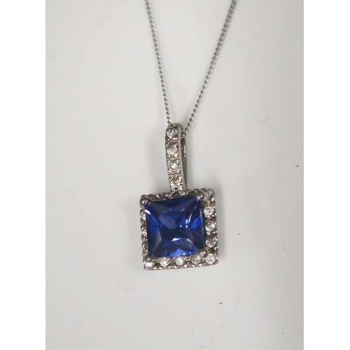 101 - A 9ct White Gold 18